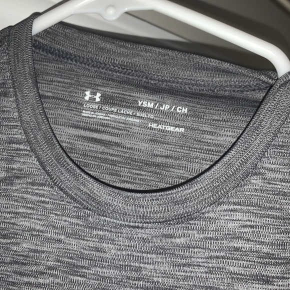 UA t shirt - Picture 2 of 3